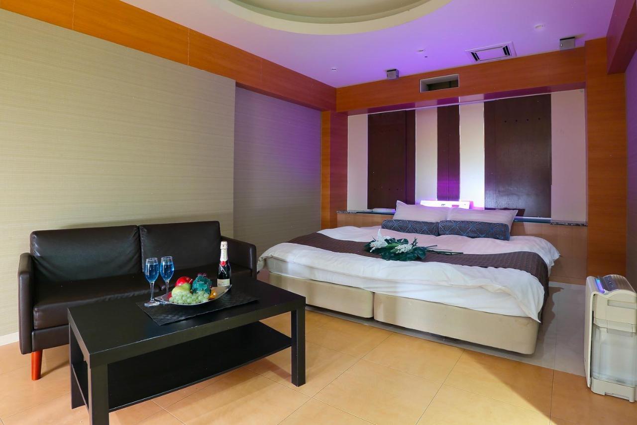Hotel Axis -アクシス- (Adults Only) Ōsaka Eksteriør bilde