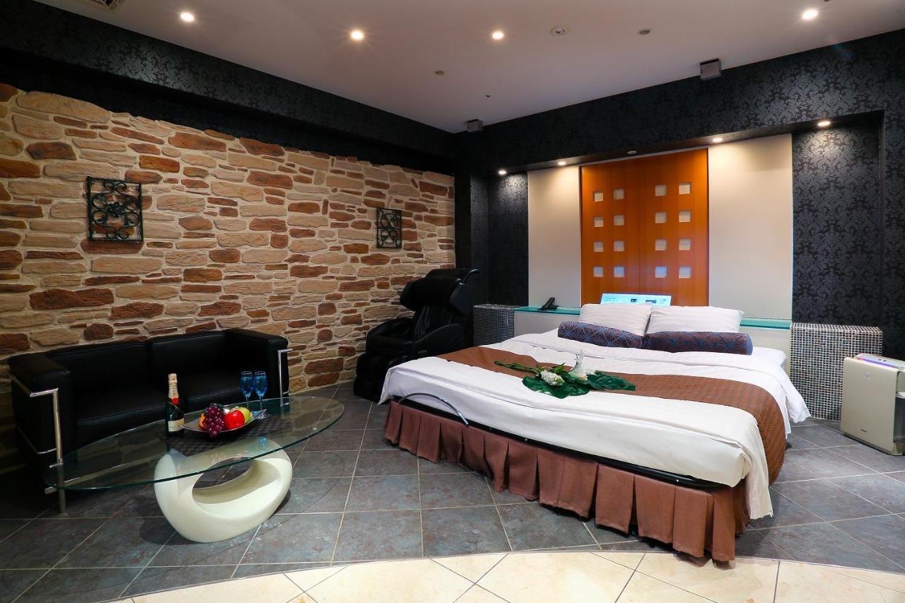 Hotel Axis -アクシス- (Adults Only) Ōsaka Eksteriør bilde