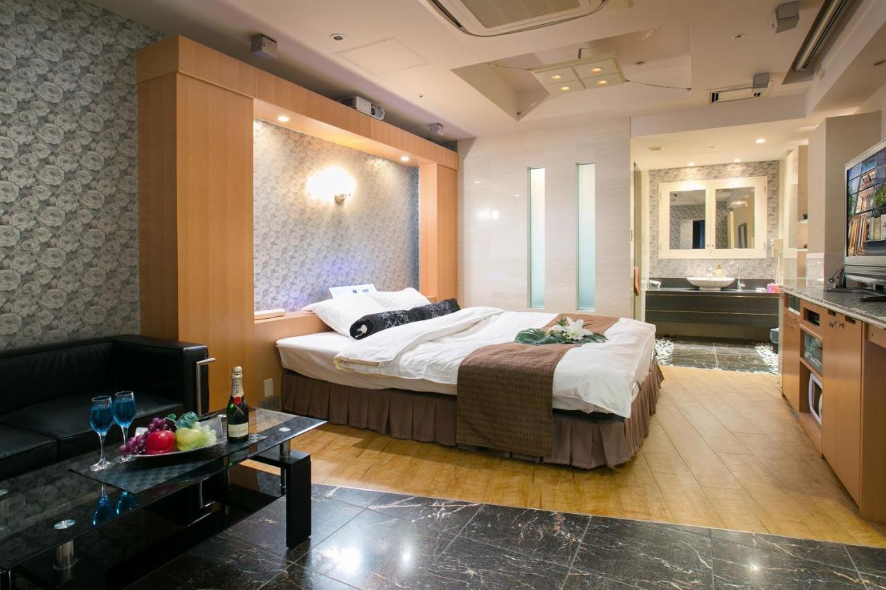 Hotel Axis -アクシス- (Adults Only) Ōsaka Eksteriør bilde