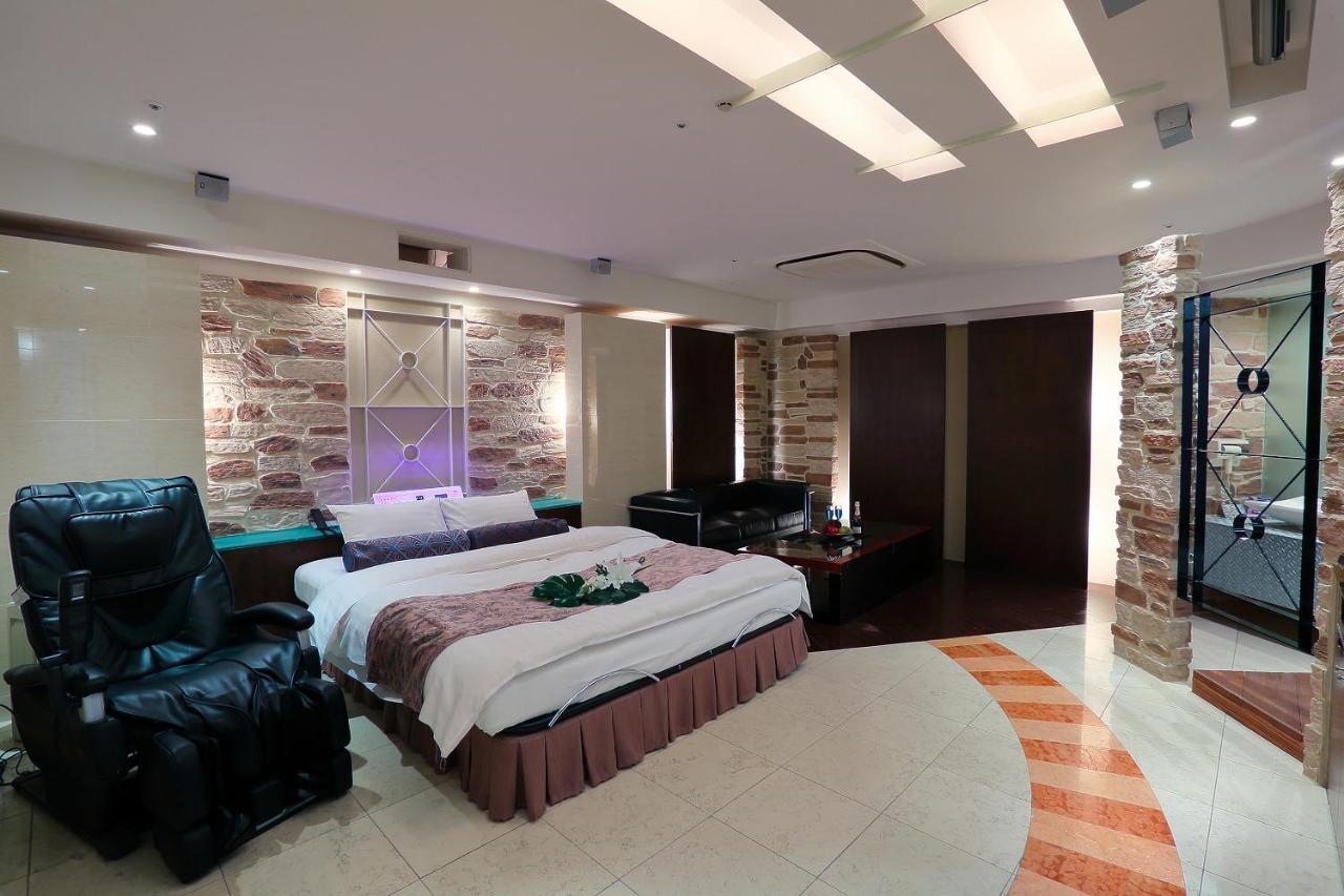 Hotel Axis -アクシス- (Adults Only) Ōsaka Eksteriør bilde