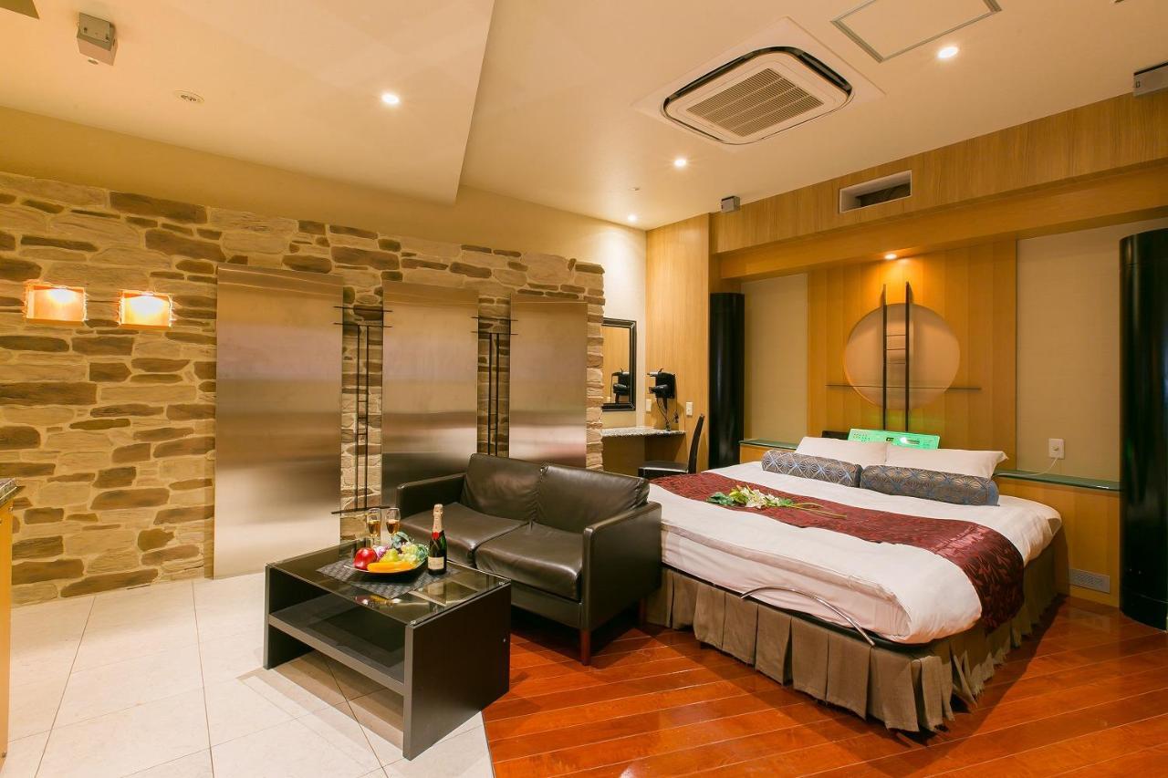 Hotel Axis -アクシス- (Adults Only) Ōsaka Eksteriør bilde
