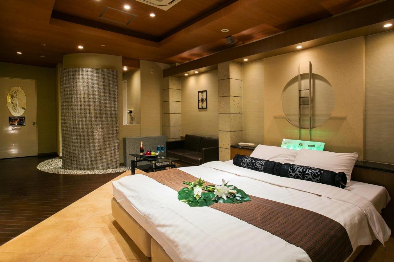 Hotel Axis -アクシス- (Adults Only) Ōsaka Eksteriør bilde